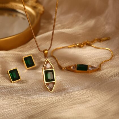Luxury Emerald Three-piece Set